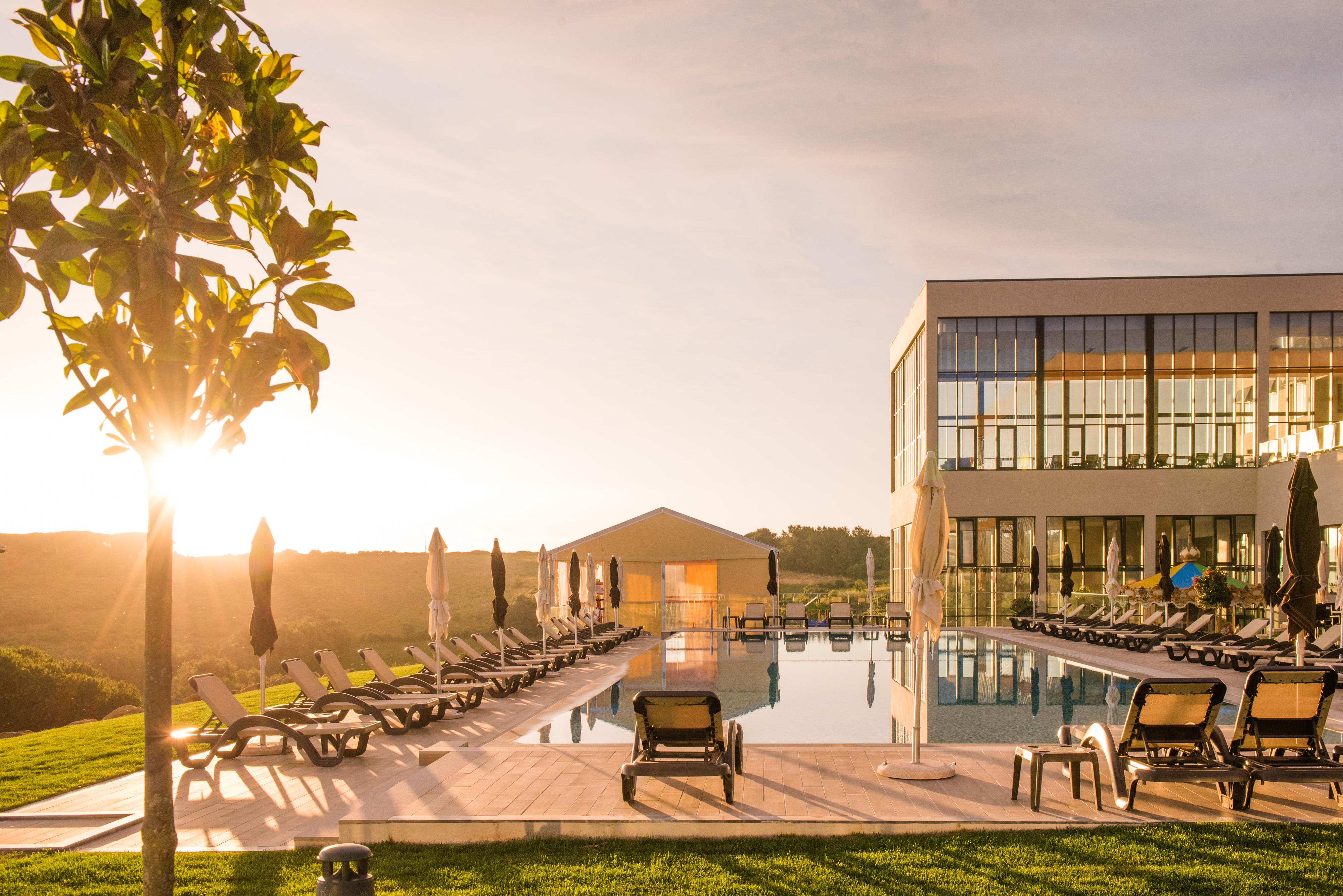Vila Gale Sintra Esterno foto The swimming pool at the Hotel